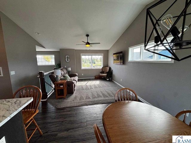 14 Kodiak Court, North Mankato, MN 56003