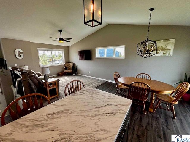 14 Kodiak Court, North Mankato, MN 56003