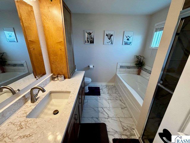 14 Kodiak Court, North Mankato, MN 56003