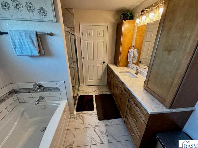 14 Kodiak Court, North Mankato, MN 56003