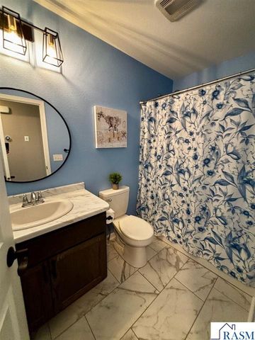 14 Kodiak Court, North Mankato, MN 56003