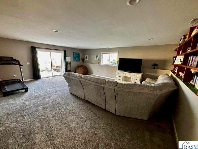 14 Kodiak Court, North Mankato, MN 56003