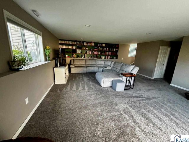 14 Kodiak Court, North Mankato, MN 56003