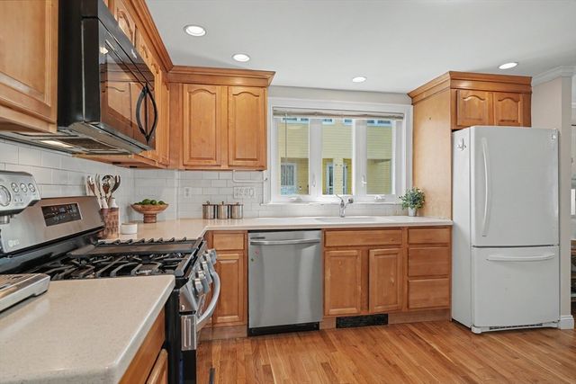 11 Walnut Street 11, Belmont, MA 02478