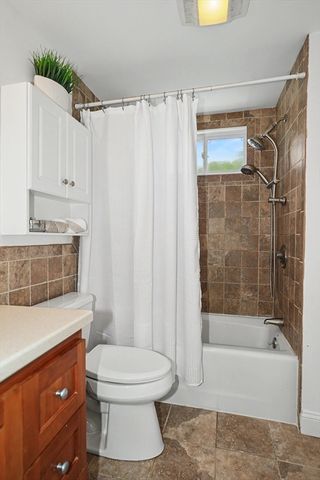 11 Walnut Street 11, Belmont, MA 02478