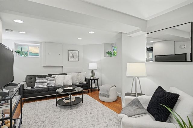 11 Walnut Street 11, Belmont, MA 02478