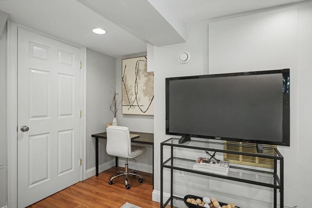 11 Walnut Street 11, Belmont, MA 02478