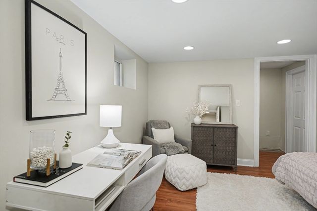 11 Walnut Street 11, Belmont, MA 02478