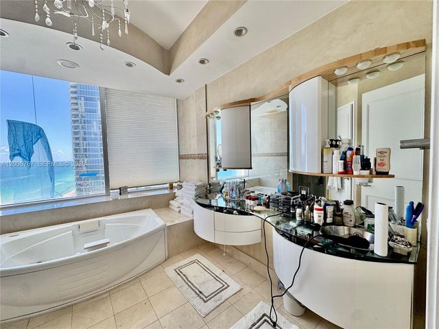 18101 Collins Ave 3901, Sunny Isles Beach, FL 33160