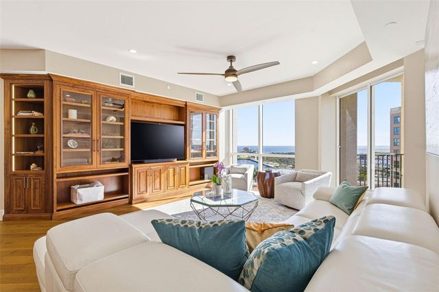 300 BEACH DRIVE NE 1004, St Petersburg, FL 33701