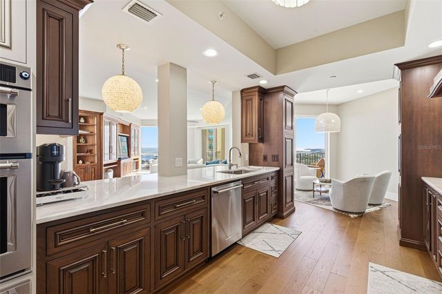 300 BEACH DRIVE NE 1004, St Petersburg, FL 33701