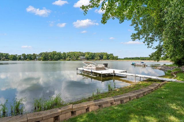 3346 SE Indian Trail Lake Road, Farmland, IN 47340