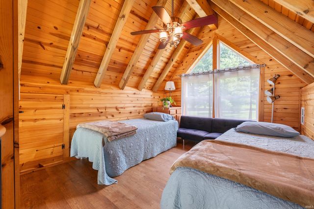 3346 SE Indian Trail Lake Road, Farmland, IN 47340