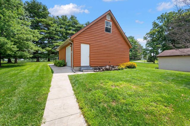 3346 SE Indian Trail Lake Road, Farmland, IN 47340