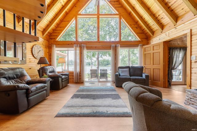 3346 SE Indian Trail Lake Road, Farmland, IN 47340