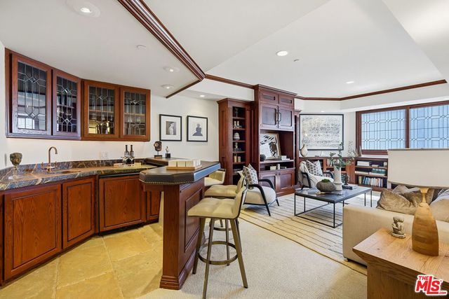 450 N Maple Drive 501, Beverly Hills, CA 90210