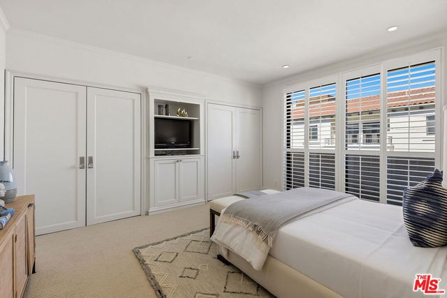 450 N Maple Drive 501, Beverly Hills, CA 90210