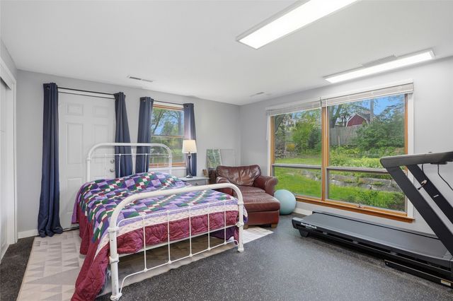 1612 Derwen Drive, Iowa City, IA 52246