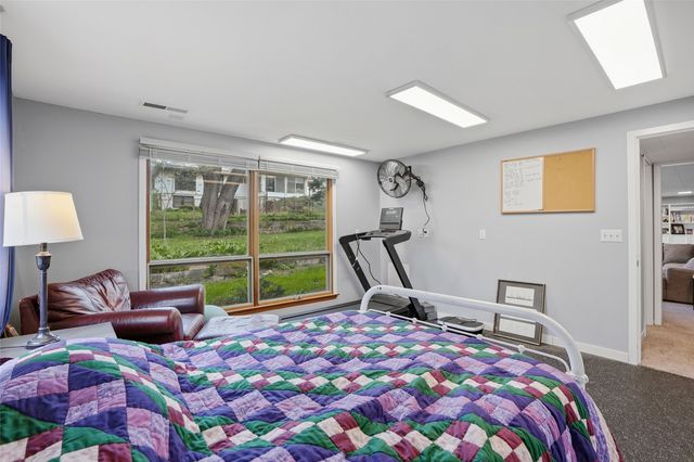 1612 Derwen Drive, Iowa City, IA 52246