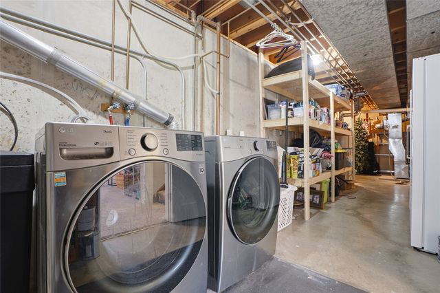 1612 Derwen Drive, Iowa City, IA 52246