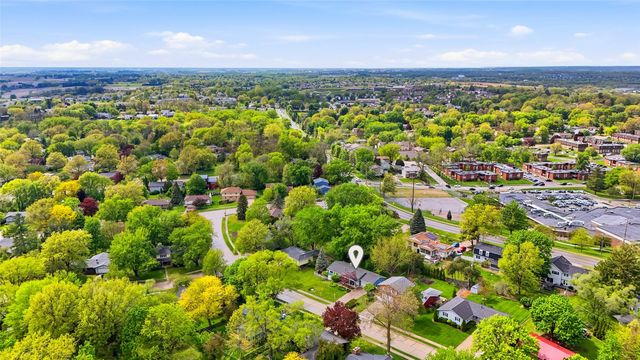 1612 Derwen Drive, Iowa City, IA 52246