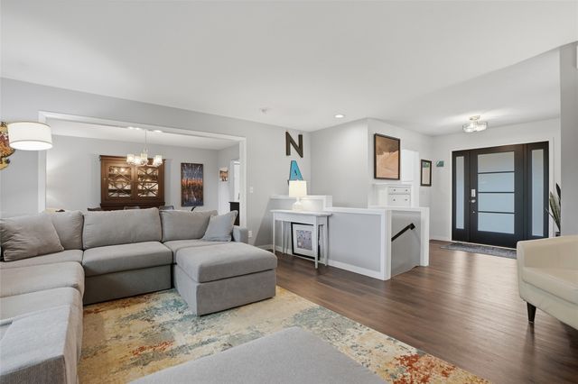 1612 Derwen Drive, Iowa City, IA 52246