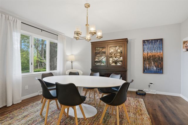 1612 Derwen Drive, Iowa City, IA 52246