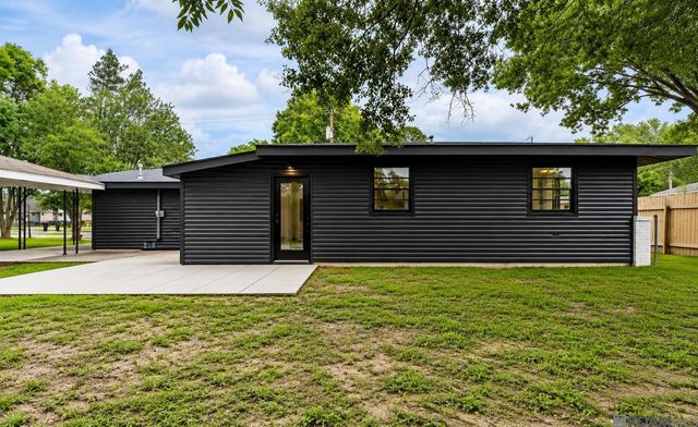 120 Cloud Dr, Baton Rouge, LA 70806