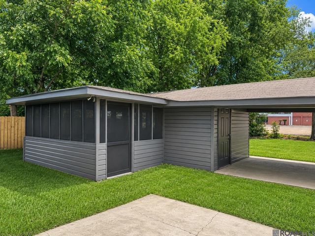 120 Cloud Dr, Baton Rouge, LA 70806