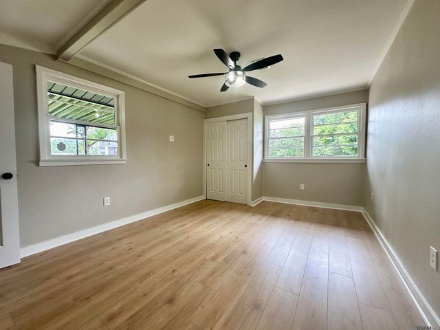 120 Cloud Dr, Baton Rouge, LA 70806