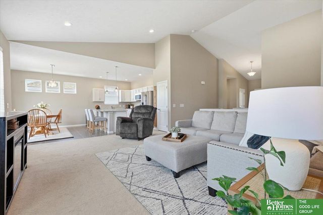 21126 Castlerock Lane, Gretna, NE 68028