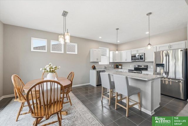 21126 Castlerock Lane, Gretna, NE 68028