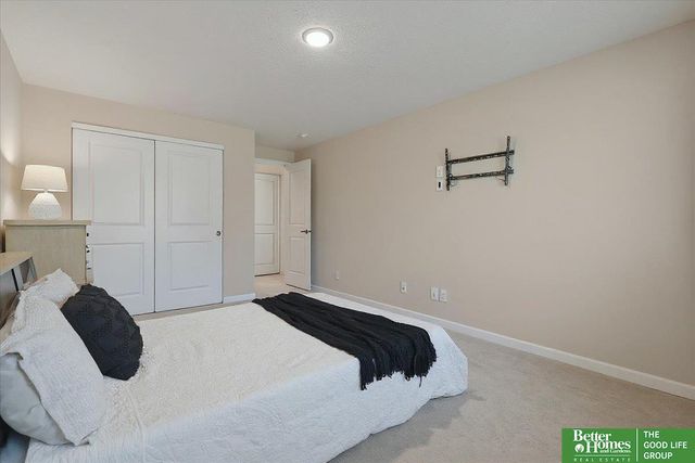 21126 Castlerock Lane, Gretna, NE 68028