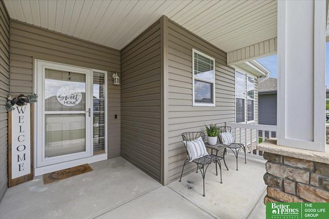 21126 Castlerock Lane, Gretna, NE 68028