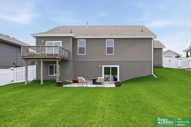 21126 Castlerock Lane, Gretna, NE 68028