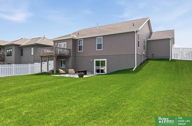 21126 Castlerock Lane, Gretna, NE 68028