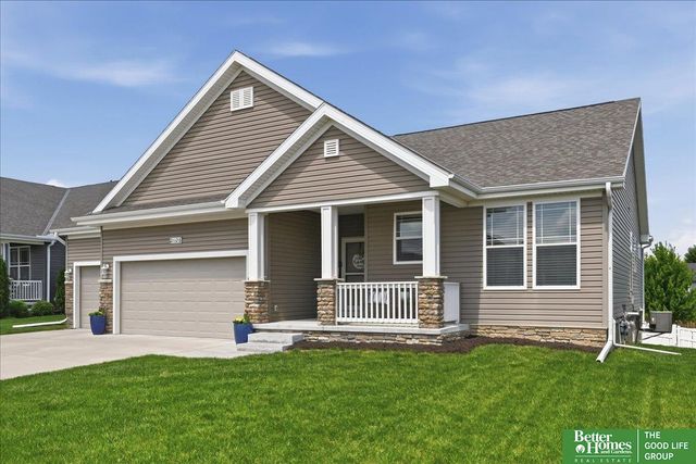 21126 Castlerock Lane, Gretna, NE 68028