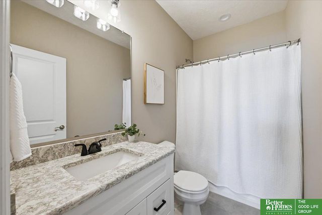 21126 Castlerock Lane, Gretna, NE 68028