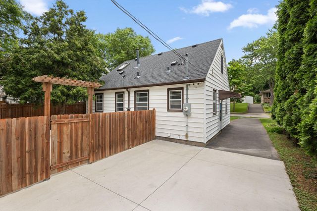 5544 Fremont Avenue S, Minneapolis, MN 55419