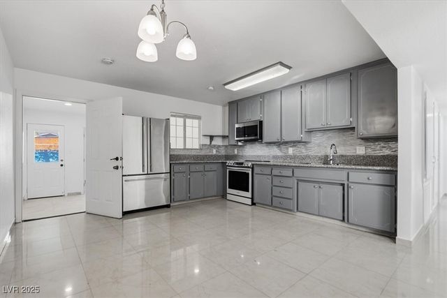 3760 Briarwood Avenue, Las Vegas, NV 89121