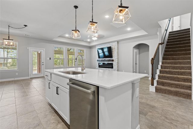 216 Elianne Lace Court, Conroe, TX 77318