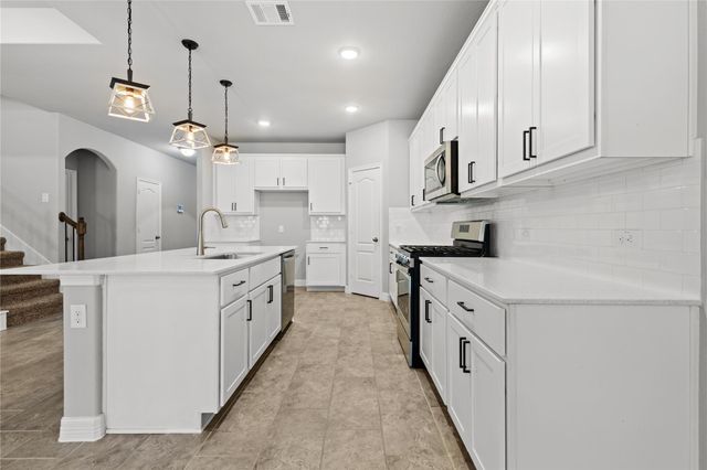 216 Elianne Lace Court, Conroe, TX 77318