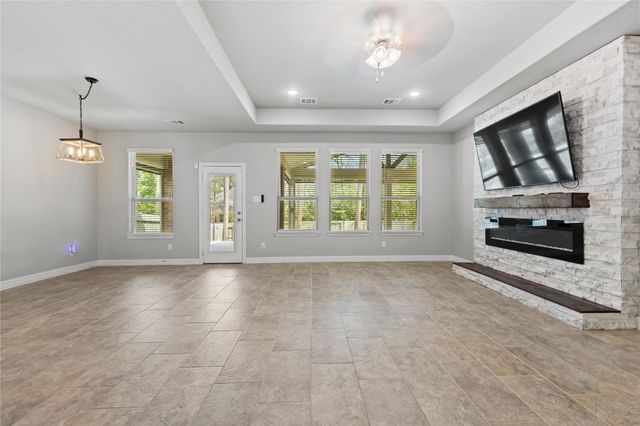 216 Elianne Lace Court, Conroe, TX 77318
