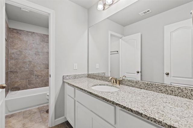 216 Elianne Lace Court, Conroe, TX 77318