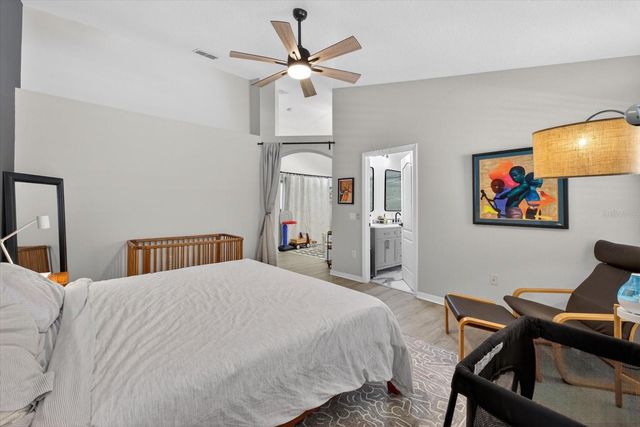 5209 ABBEY PARK AVENUE, Tampa, FL 33647