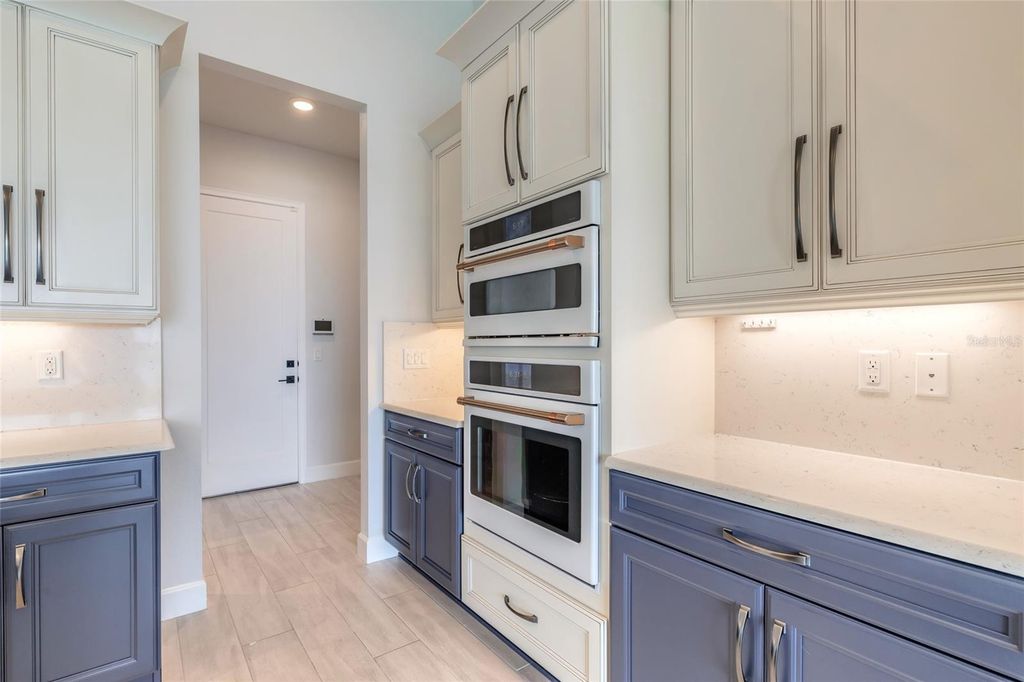 Image 14 of property listing at 321 AQUAMARINE WAY, Daytona Beach, FL 32124