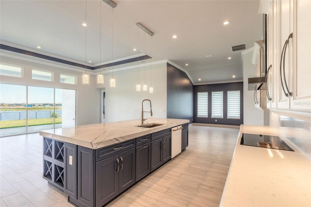 Image 15 of property listing at 321 AQUAMARINE WAY, Daytona Beach, FL 32124