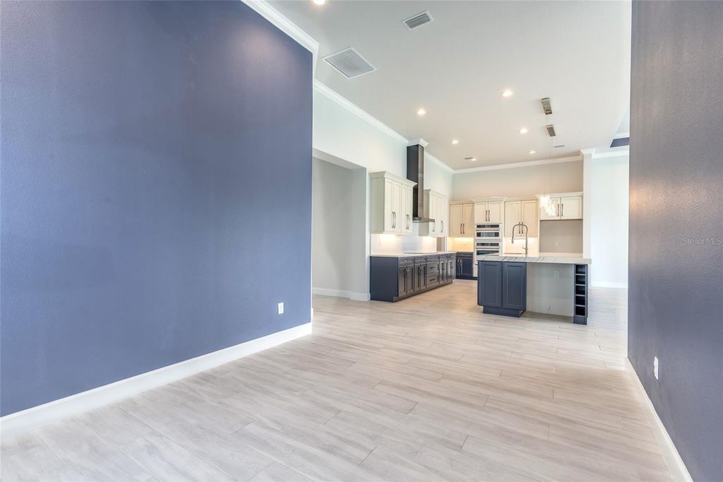 Image 16 of property listing at 321 AQUAMARINE WAY, Daytona Beach, FL 32124