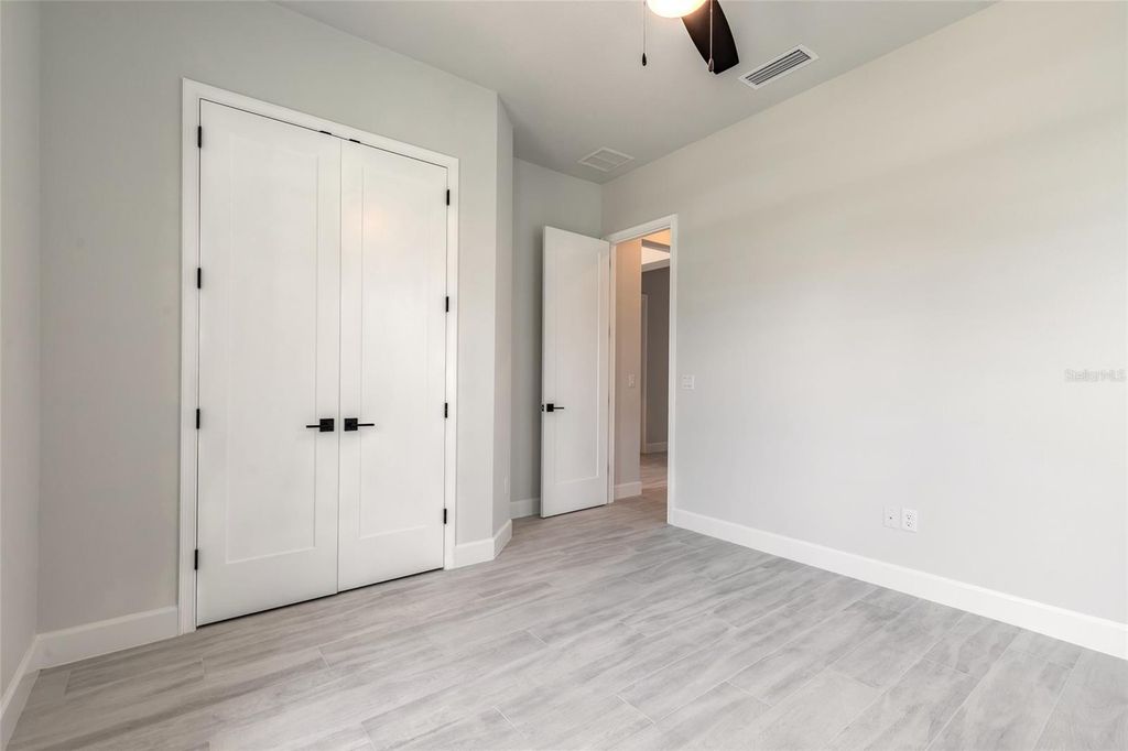 Image 6 of property listing at 321 AQUAMARINE WAY, Daytona Beach, FL 32124