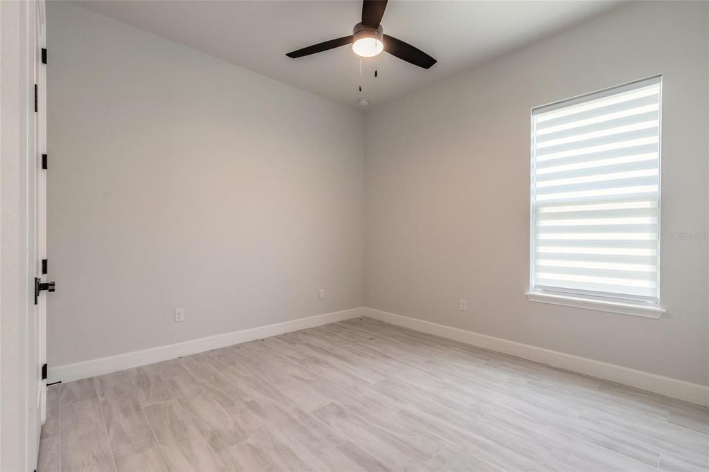 Image 10 of property listing at 321 AQUAMARINE WAY, Daytona Beach, FL 32124